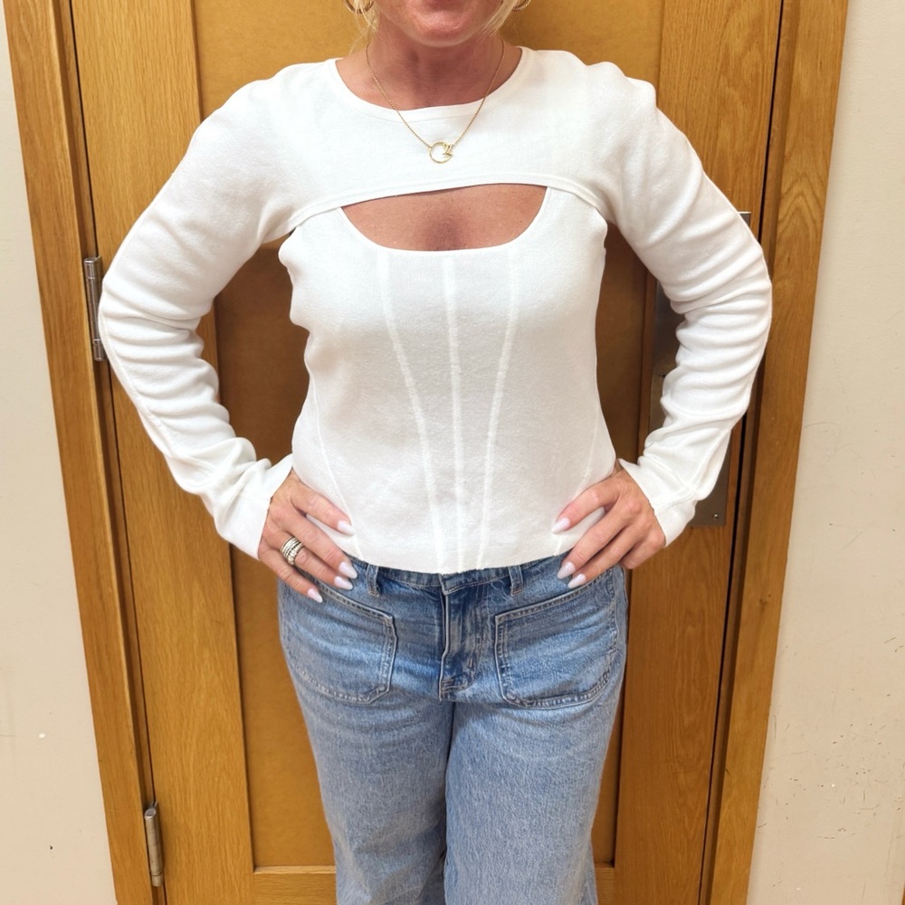 Elegant Women's White Blouse
